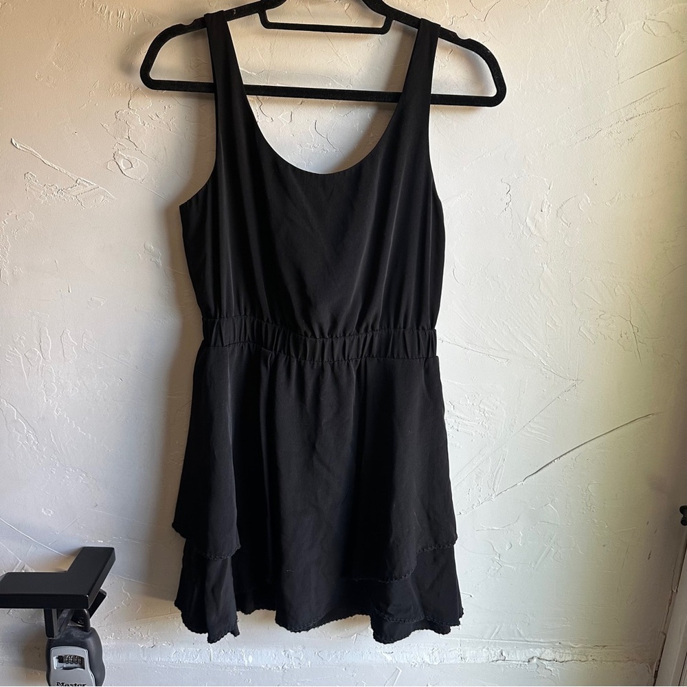 BCBGeneration Black Mini Dress with Layered Skirt and Tie Waist‎ Sz S Witchy